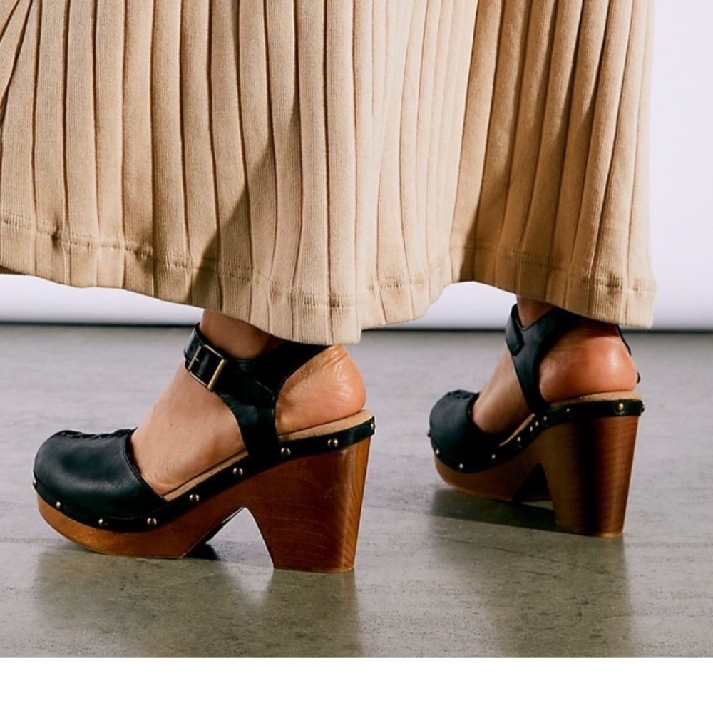 Free People Jeffery Campbell Clogs - Picture 2 of 9
